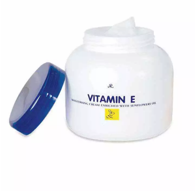 AR Vitamin E Moisturizing Cream Enriched With Sunflower Oil 200g (Blue Lid) - My Care Kits