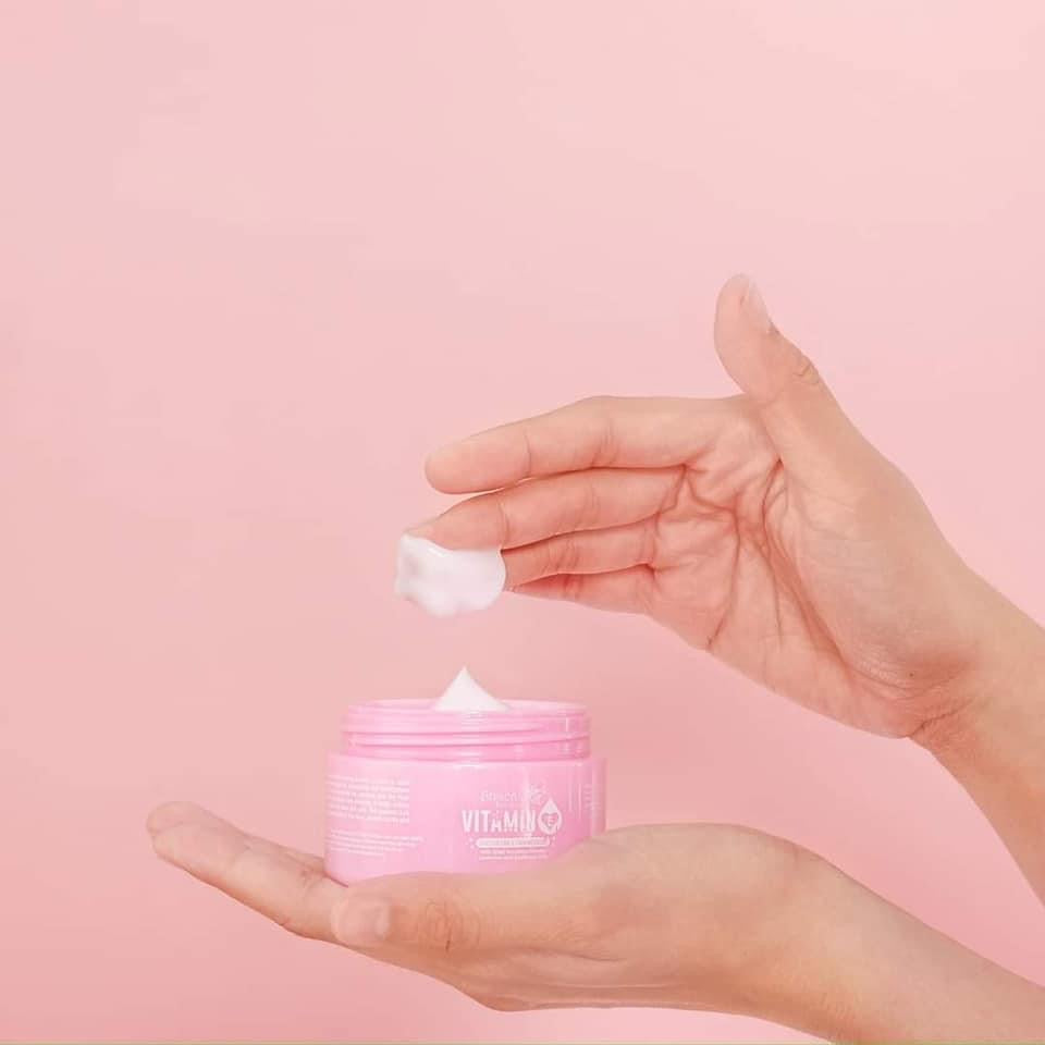 Brilliant Skin Essentials Vitamin E Moisturizing and Firming Cream 100g - My Care Kits